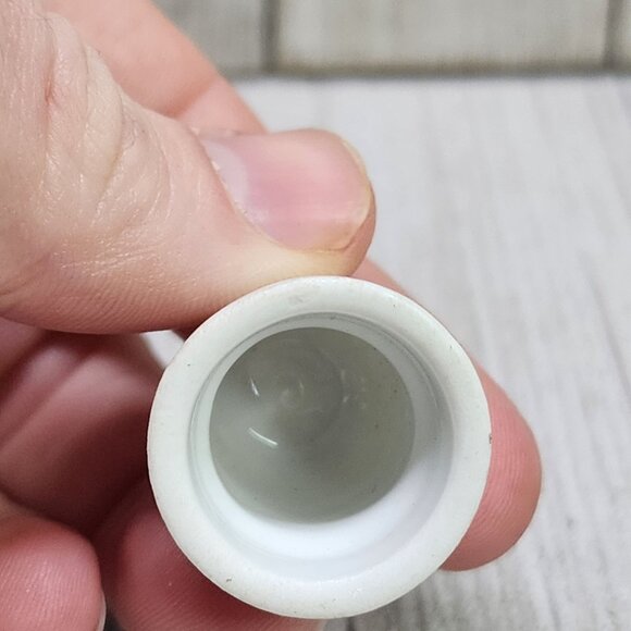 Vintage Porcelain Thimble Bird Design White Collectible 1.5'' Tall - Picture 2 of 5